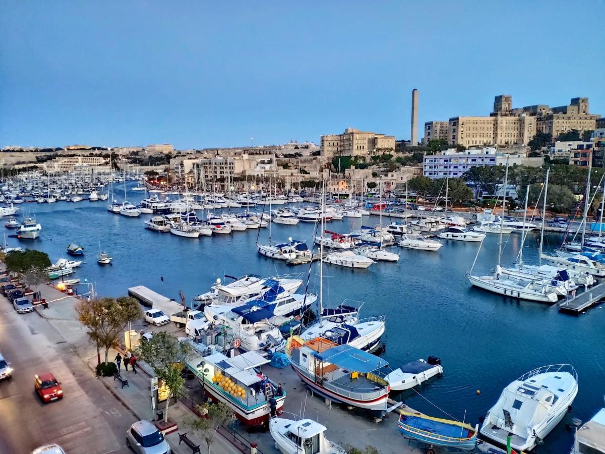 2 Bedroom, Central And Spacious Apartment With Sea View - 2 Msida Eksteriør billede