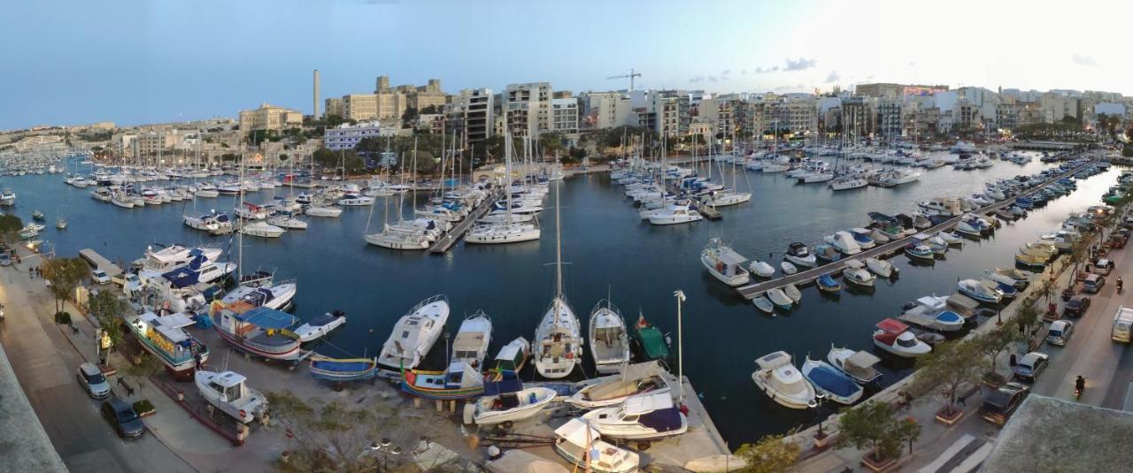 2 Bedroom, Central And Spacious Apartment With Sea View - 2 Msida Eksteriør billede